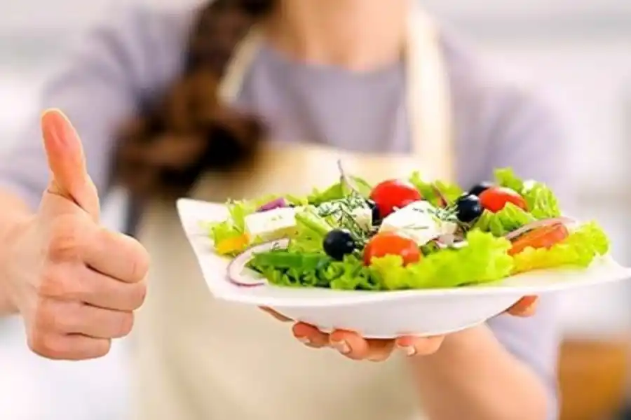 Claves para alimentarte bien después del ejercicio en días de mucho calor