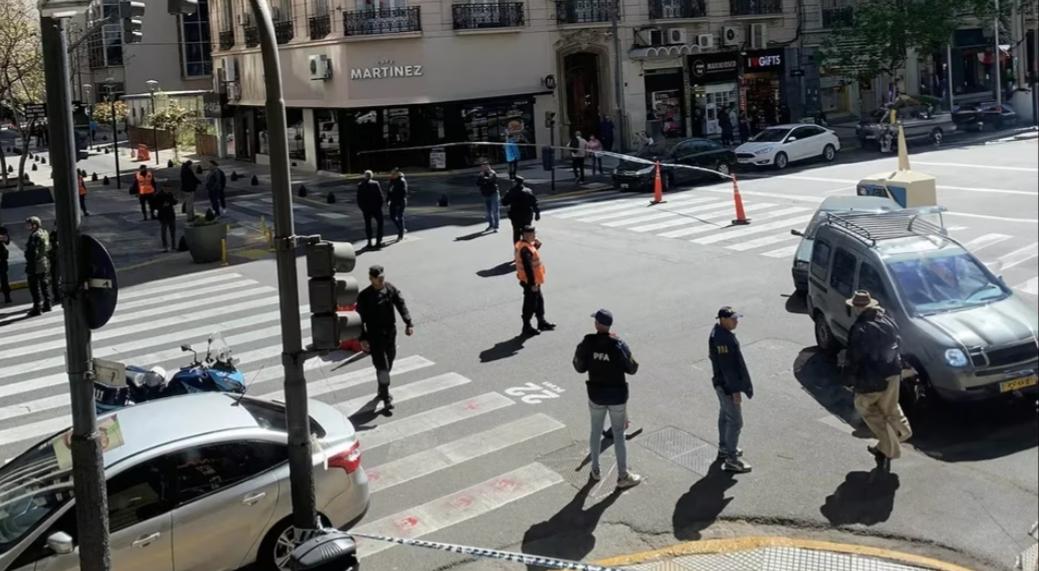 Las embajadas de Estados Unidos e Israel en Buenos Aires recibieron amenazas de bomba y ordenaron desalojos