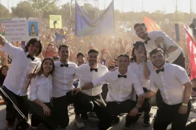 Toco para Dios: la cumbia católica que es furor en redes sociales