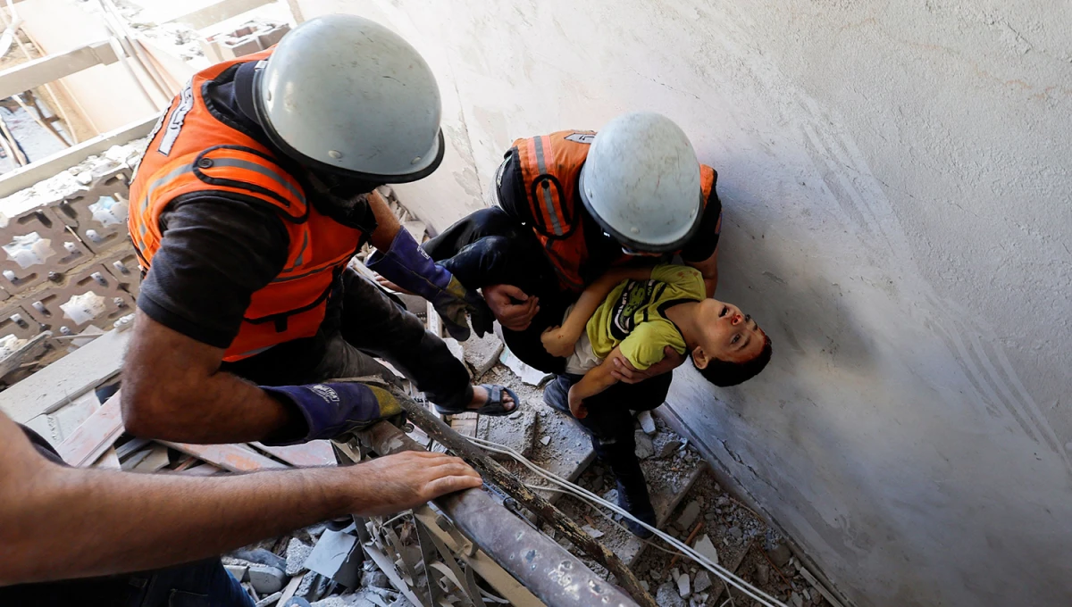 CIVILES. Los bombardeos de Israel sobre Gaza ya se cobraron más de 4.000 víctimas, entre las que se incluyen 1.500 niños.