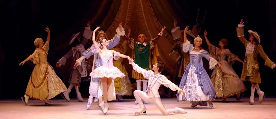 UN CLÁSICO, EN UN FORMATO NO TRADICIONAL. El ballet “El Cascanueces sobre Hielo” es la propuesta que la compañía Dreams on Ice presentará hoy y mañana en el club Floresta.