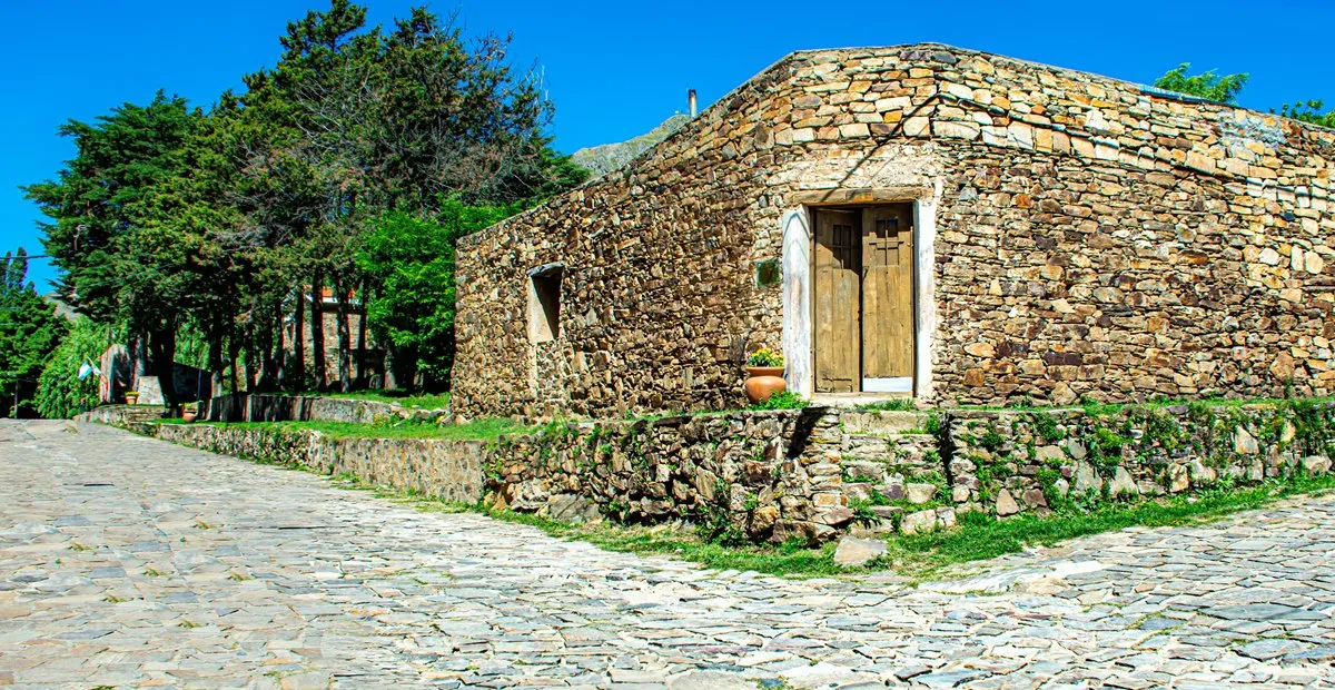 Así es La Carolina, el pueblito argentino que fue elegido entre los más lindos del mundo