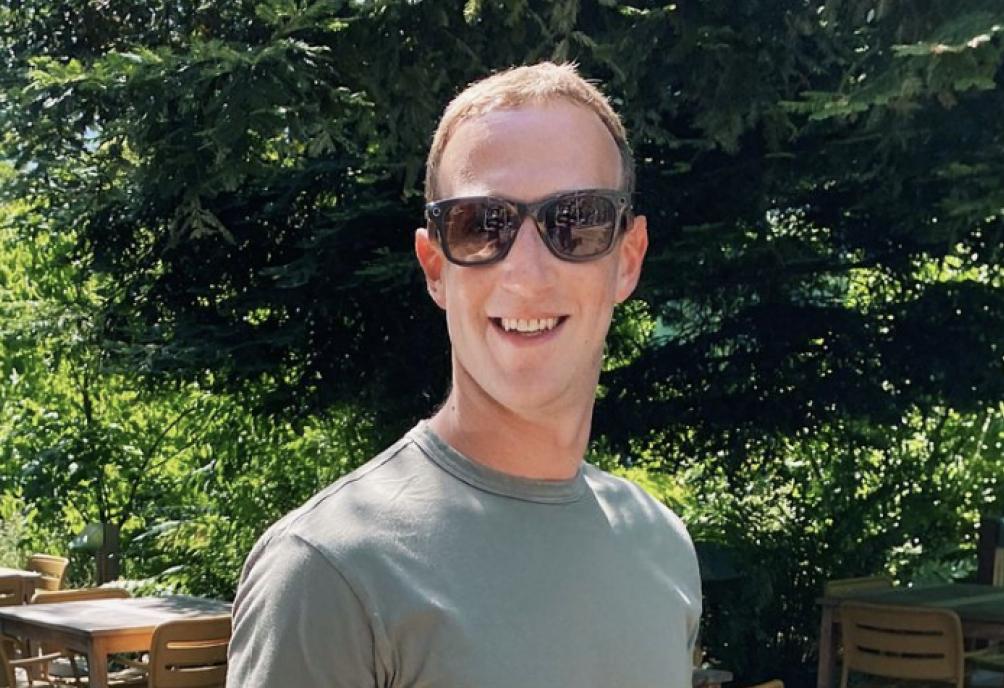 Mark Zuckerberg usó unos anteojos con Inteligencia Artificial para aprender a peinar a su hija