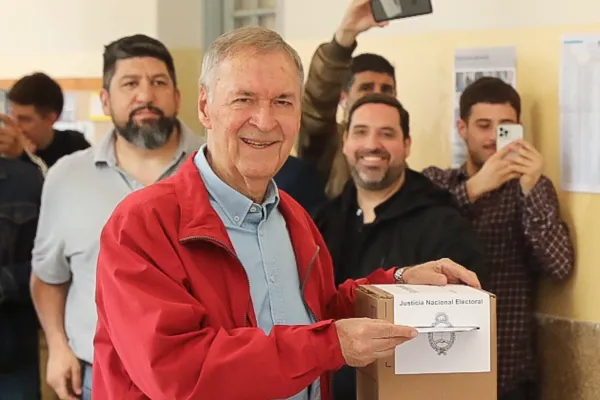 Votó Juan Schiaretti: Vamos a hacer una buena elección