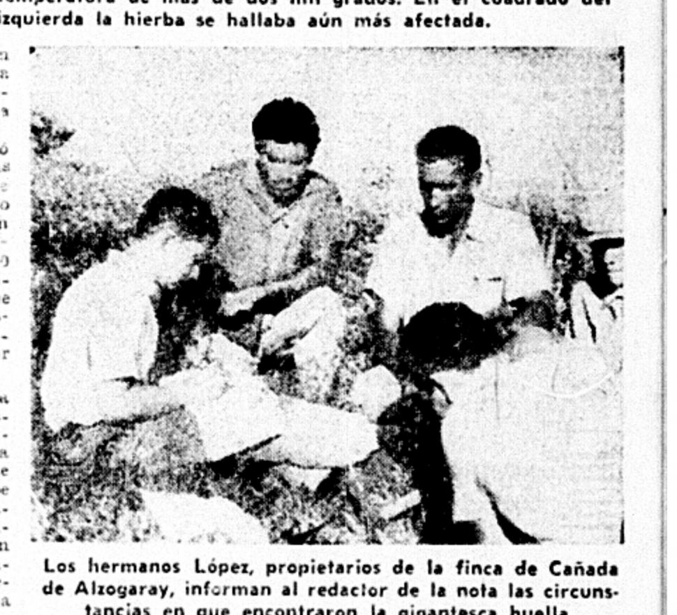 EN FEBRERO DE 1963.  Los hermanos López informan a nuestros periodistas sobre los rastros encontrados allí.