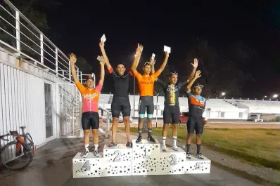 Desde el parque 9 de Julio, Coronel se llevó la victoria hasta Catamarca