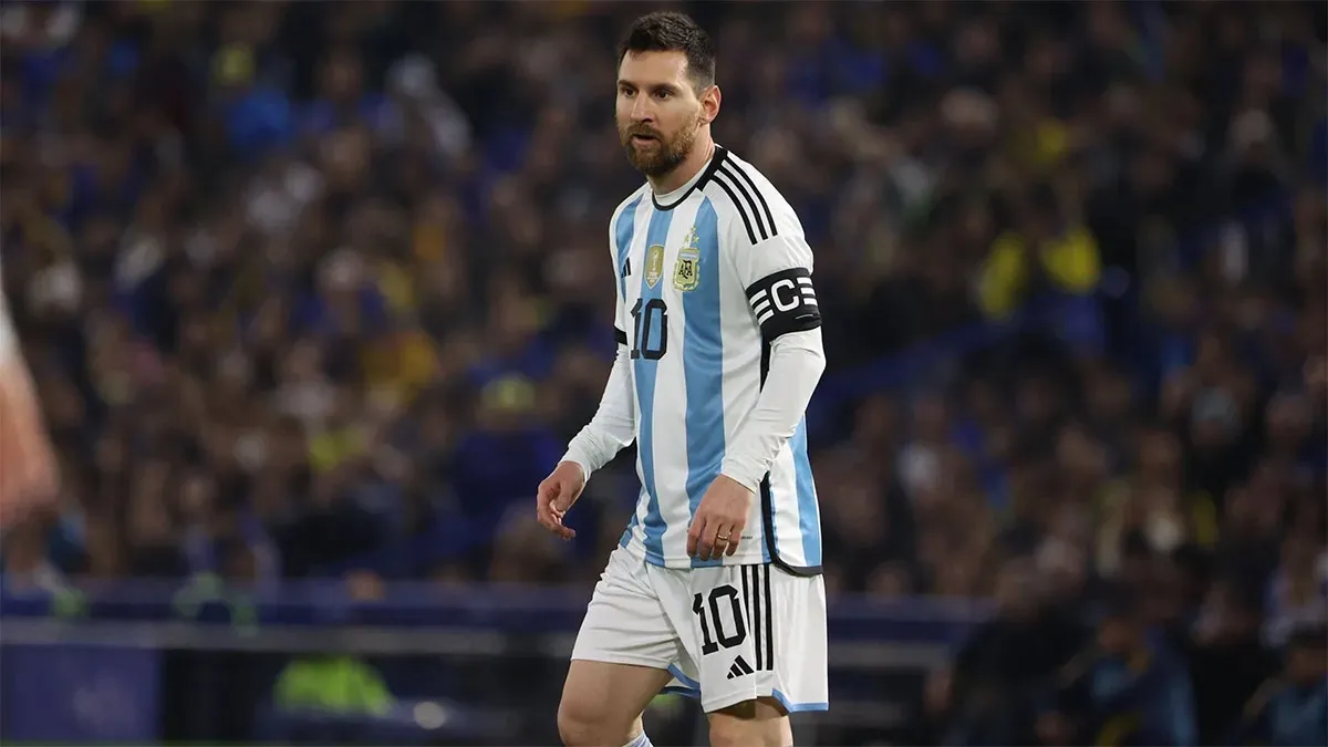 A FAVOR. Messi parece destinado a ser el ganador del Balón de Oro.