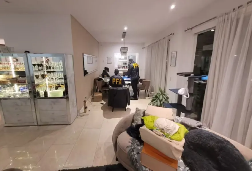 El living de la casa de Sofía Clerici