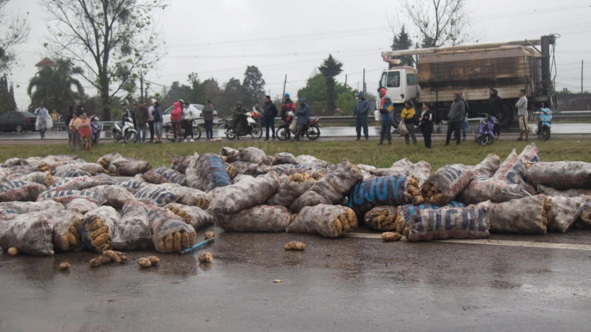 Tensión en la autopista. LA GACETA / FOTOS MATÍAS VIEITO 
