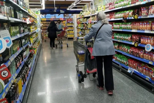 Consumo: las ventas en los supermercados aumentaron 5,2% en agosto