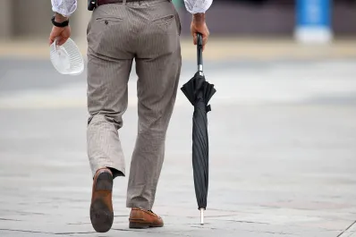 El jueves seguirá gris y no se descartan nuevas lloviznas por la tarde