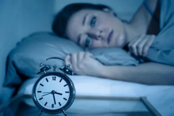 Salud mental: por qué la ansiedad es más frecuente por la noche y tres consejos para aliviar sus síntomas