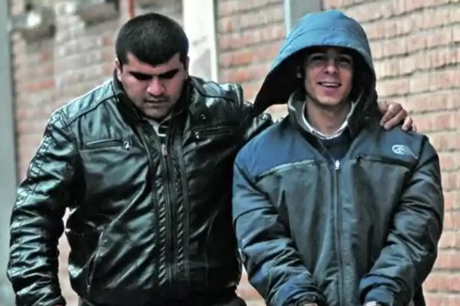 PRIMERA ACUSACIÓN. Eduardo 