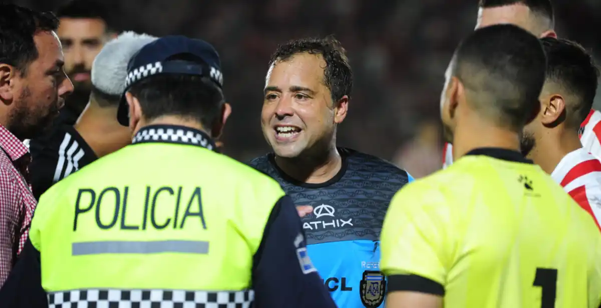 RECLAMOS. El polémico Ceballos le pide garantías a la seguridad del partido. 