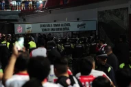 Insultos, robos y represión tras el partido de San Martín de Tucumán