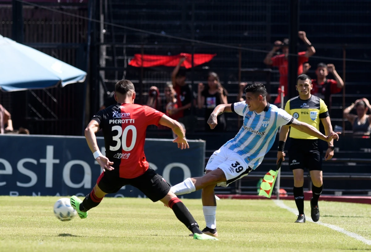 SUMAR. Atlético Tucumán intentará en La Plata seguir subiendo en la tabla para la clasificación a las copas internacionales.