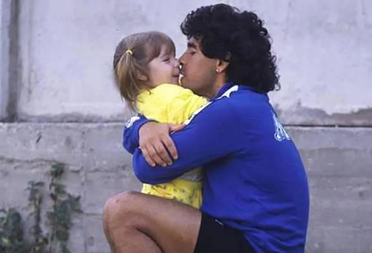 El extravagante regalo que Diego Maradona planeó hacerle a su hija Dalma