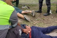 Atrapan a dos transas que iban armados en una motocicleta por la ruta 9