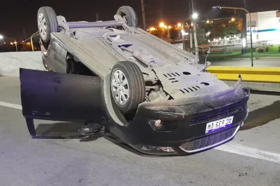 Choque y vuelco en la autopista a Tafí Viejo: un hombre resultó herido