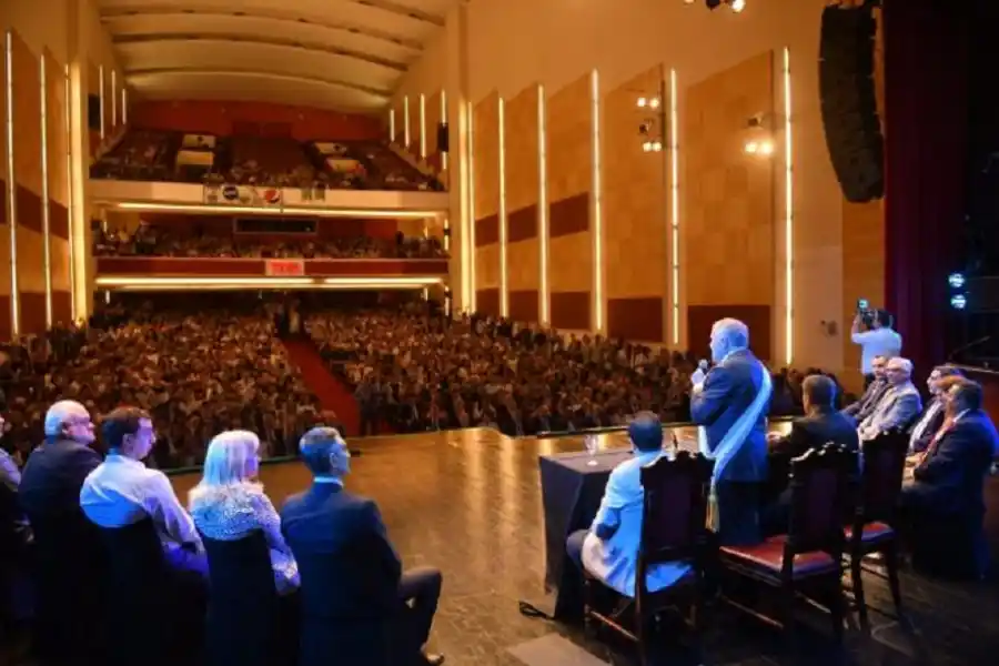 Peronistas, técnicos, “sobrevivientes” y radicales: se completó el gabinete de Jaldo