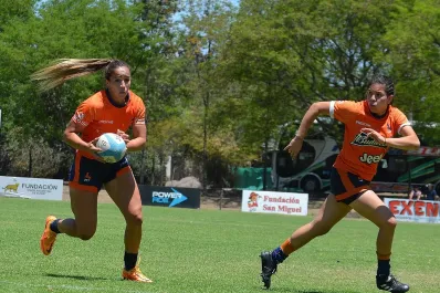 Las Naranjas y un camino que lleva hacia Paraná