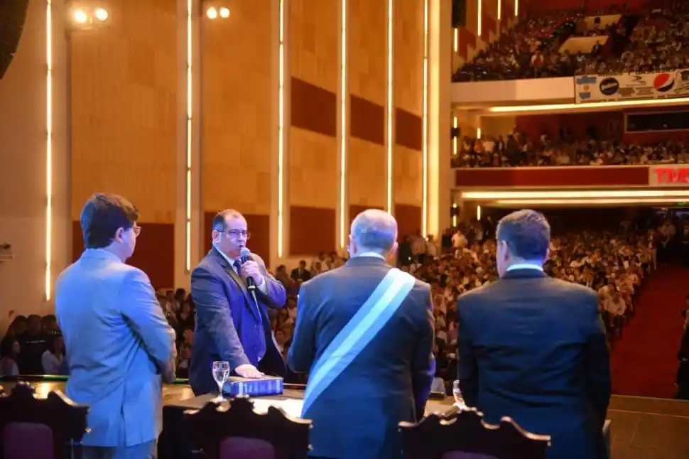 JURAMENTO I. Héctor Gustavo Vizcarra, secretario de Seguridad.