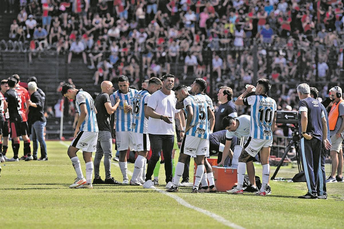 Nada está perdido para Atlético Tucumán: llegar a la Copa aún es posible