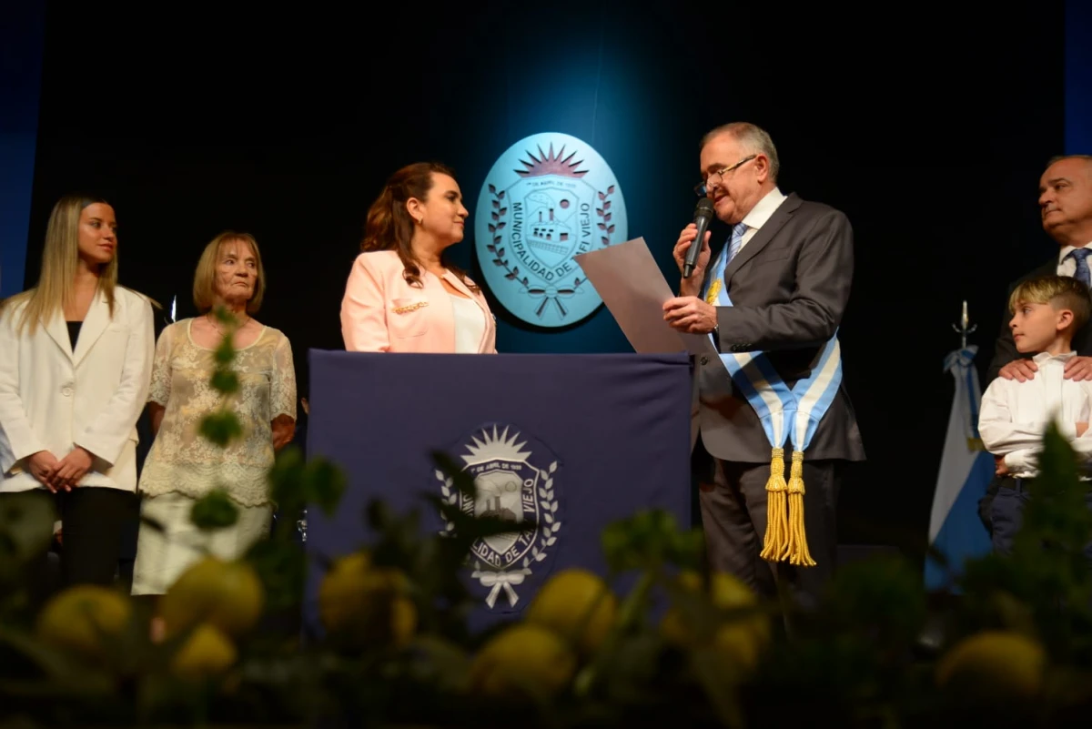 Jaldo le tomó juramento a Alejandra Rodríguez en Tafí Viejo