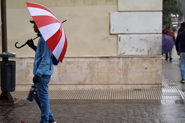 Las lluvias se extenderán todo el miércoles y volverá a bajar la temperatura