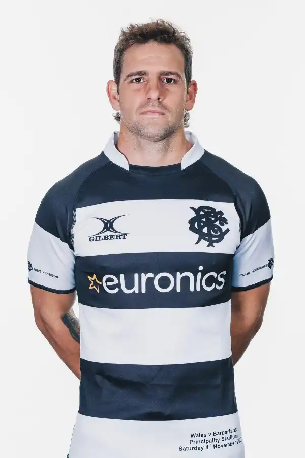 Sánchez compartió en su cuenta de Instagram la imagen oficial con la camiseta que usará el sábado contra Gales.