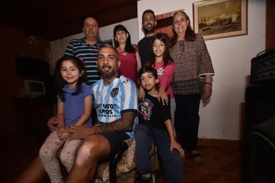 EN FAMILIA. Cuando no está dentro de un campo de juego, Dip disfruta de sus seres queridos. 