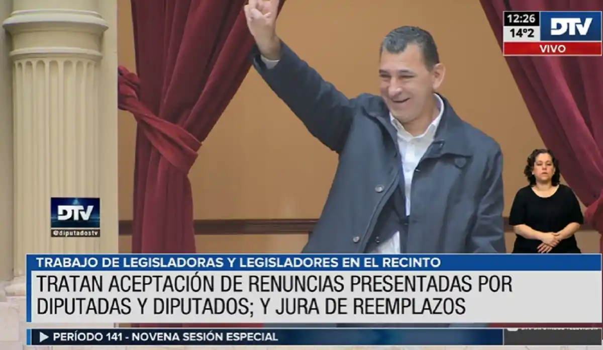 MARIO LEITO. El flamante legislador provincial recibió los aplausos de los dirigente oficialistas. 