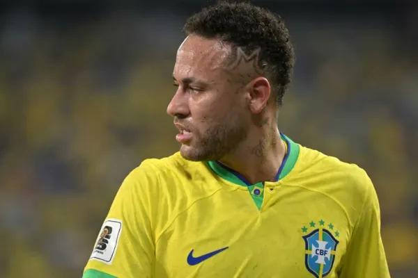 Guiño al Santos: Neymar pidió que le guardaran la camiseta 11