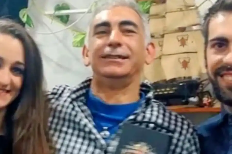 La pareja asegura que recibe duros insultos por las decisiones que tomaron.