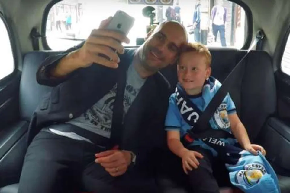 Volvió a ser viral: el niño que encaró a Pep Guardiola en un taxi para conocer a Lionel Messi
