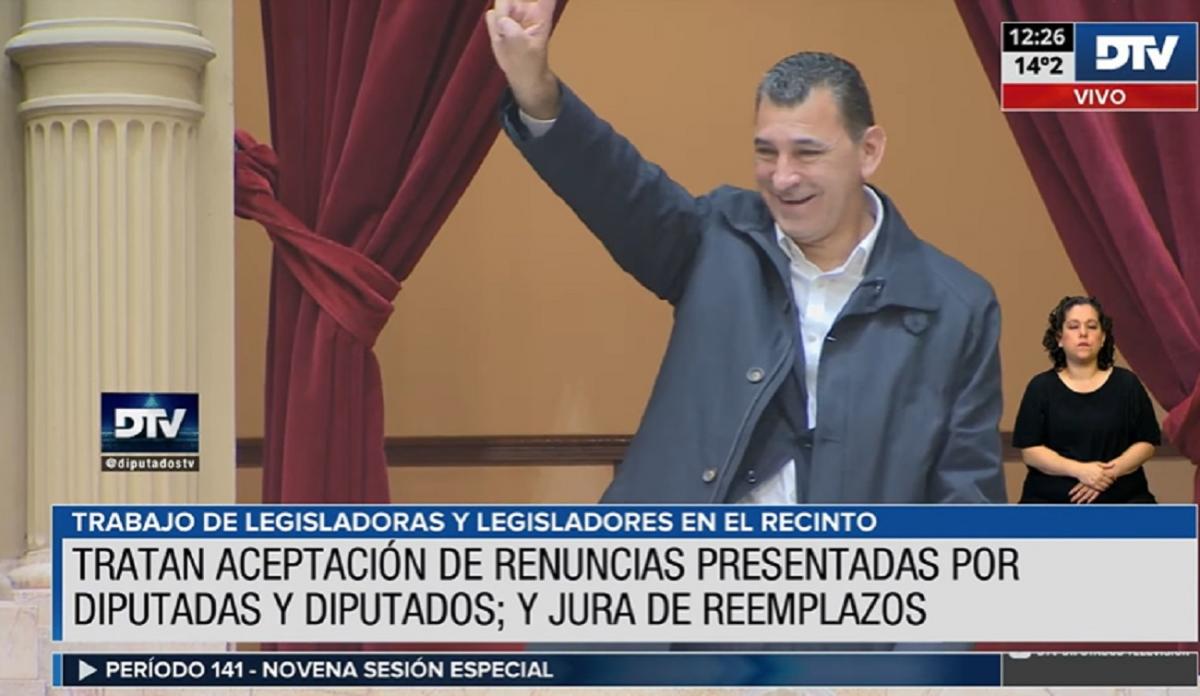 MARIO LEITO. El flamante legislador provincial recibió los aplausos de los dirigente oficialistas. 