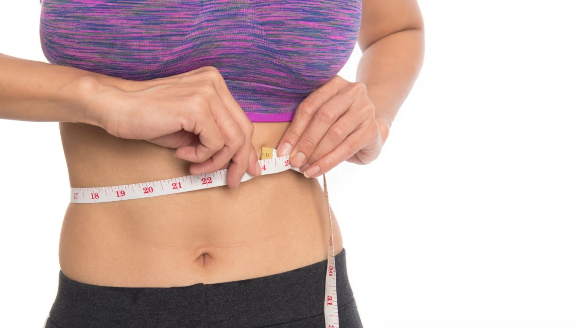 Los mitos de hacer abdominales: cuáles son los nuevos ejercicios que marcarán tu abdomen