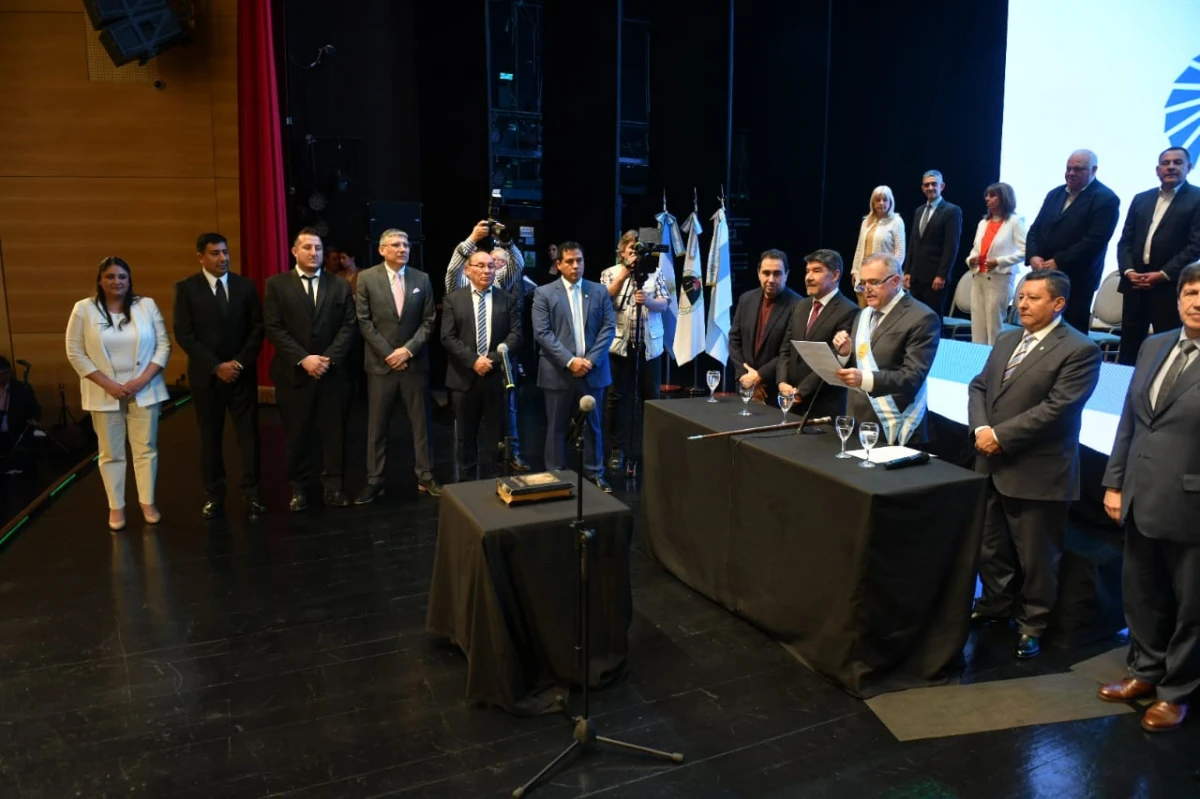 Nueva etapa en el interior tucumano: Jaldo tomó juramento a los delegados comunales