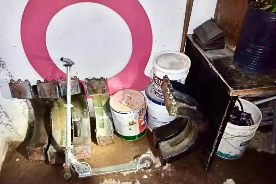 LAS PRUEBAS. Los elementos que utilizaba la organización para poner en práctica su plan.