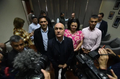 En Concepción, Molinuevo se reunió con los concejales para “limar asperezas”