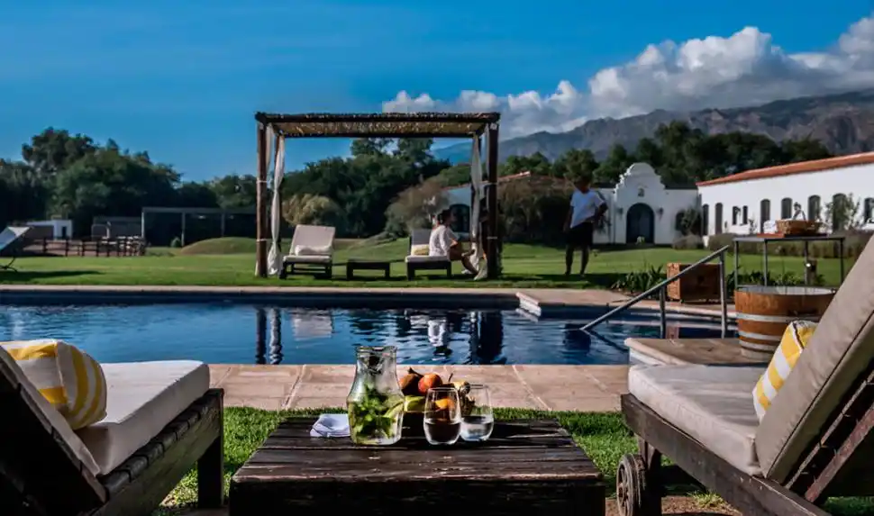 Hotel Patios de Cafayate, un lugar ideal para pasar las Fiestas entre viñedos y en familia