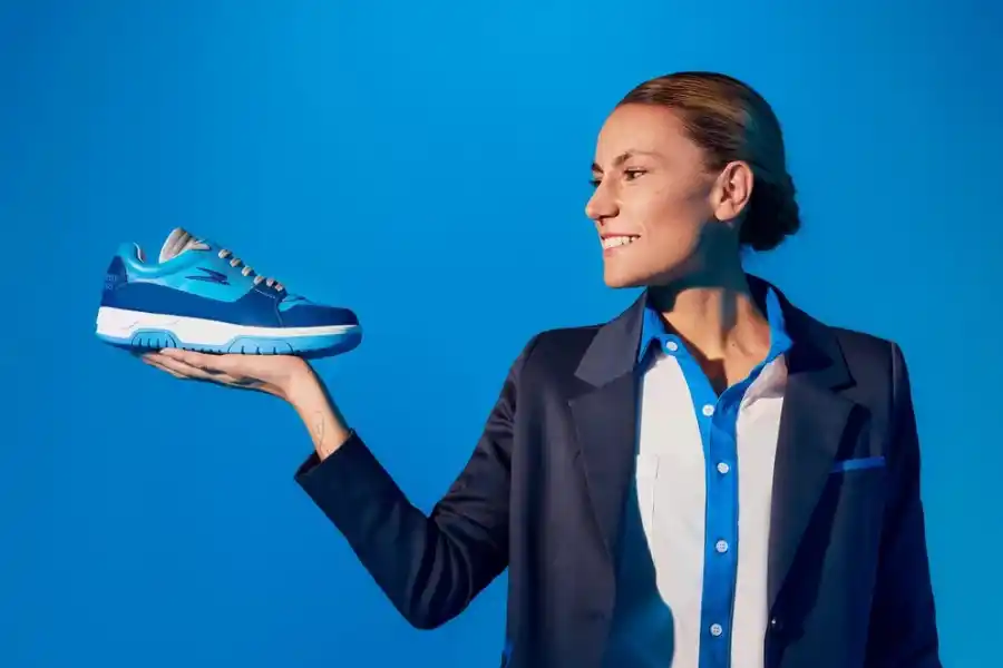 Las zapatillas: un elemento clave en el nuevo uniforme de la tripulación