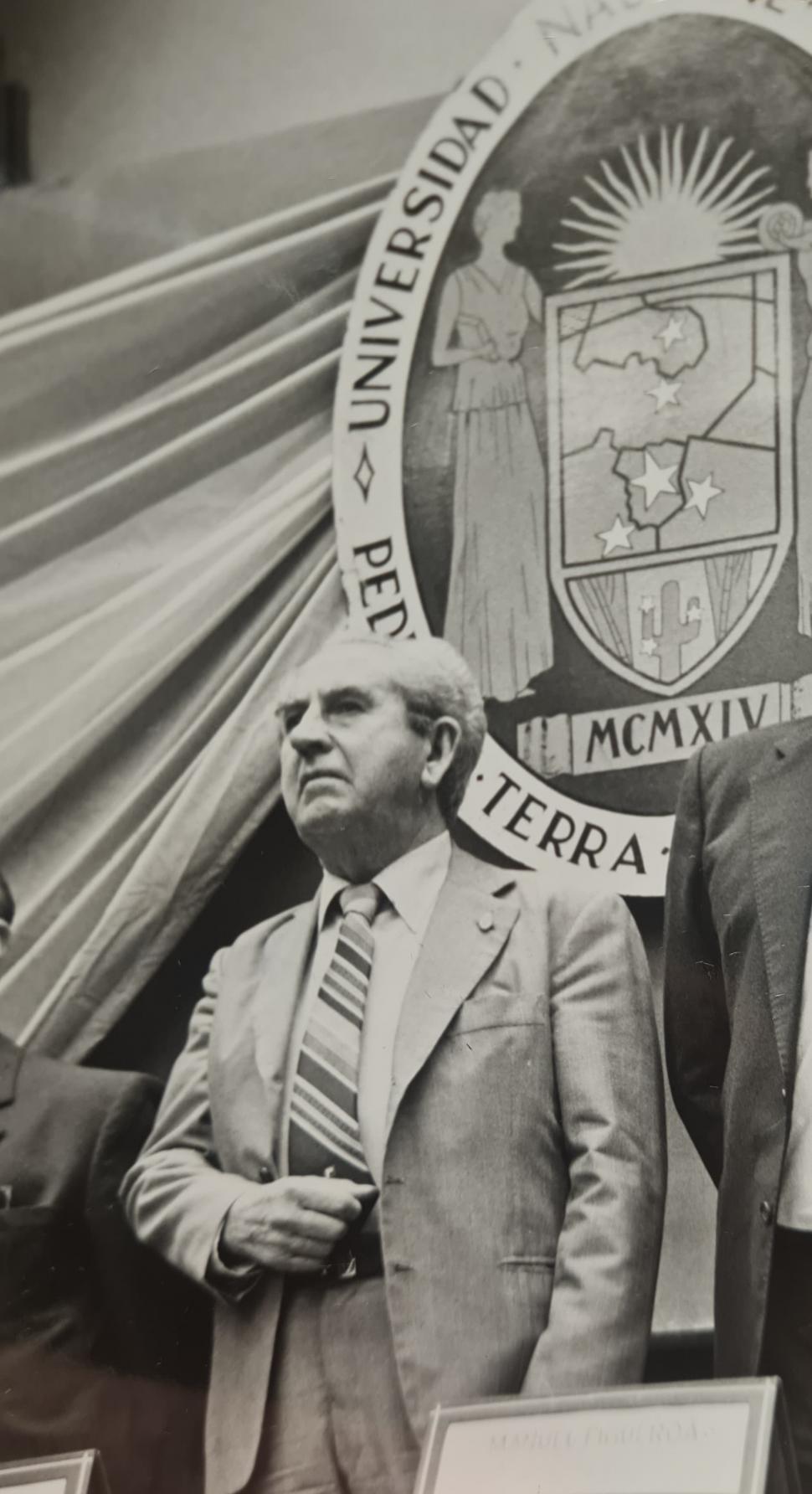 1984. Eugenio Flavio Virla inició el cuarto período al frente de la casa de estudios.