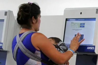 AUH: cómo acceder al cobro de $35.000 en noviembre