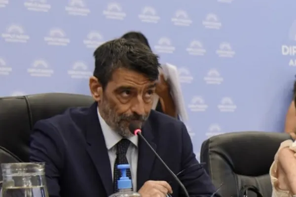El Gobierno denunció al diputado Tailhade por espionaje ilegal contra Adorni y su esposa