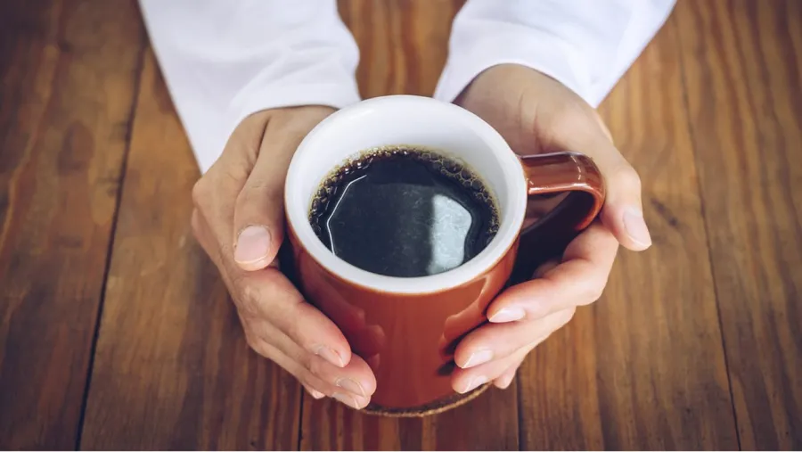 Por qué los científicos recomiendan tomar café sin azúcar todas las mañanas.