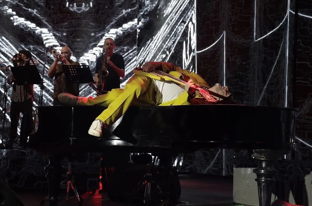 La noche mágica de Fito Páez encandiló a todas las generaciones de tucumanos