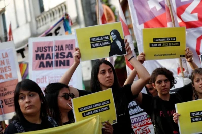 La democracia, privilegio minoritario: el 72% de la población mundial vive en autocracias