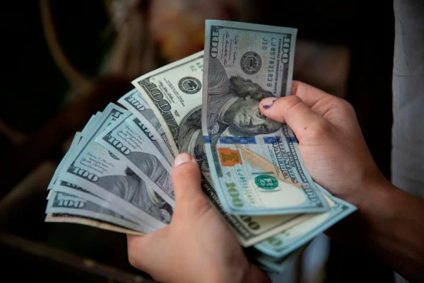 Qué pasará este martes con el dólar, después del balotaje y del feriado