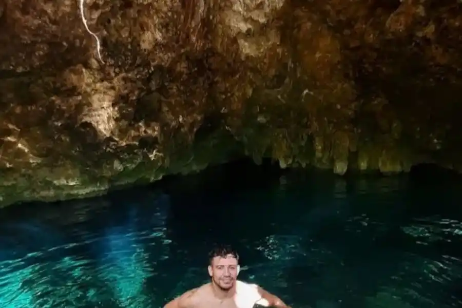 EN ROSARIO. Los pesquisas secuestrado varias tipos de droga sintética.